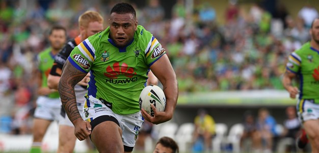 Raiders begin contract talks with Sezer and Paulo