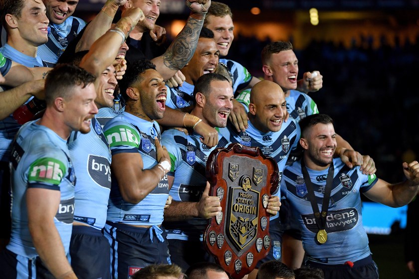 nsw-blues-celebrate-the-win-1gp_8585.jpg