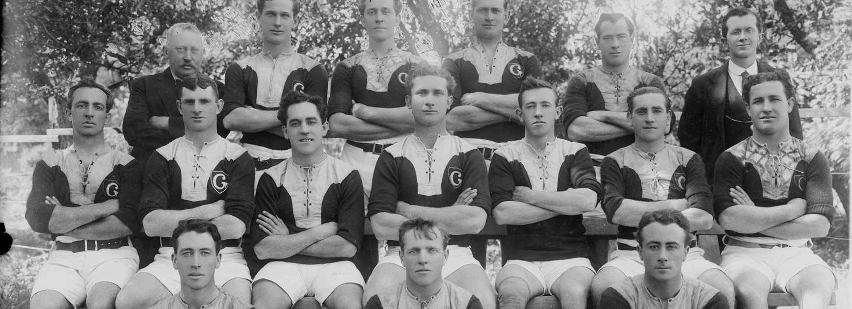 The Glebe players that went on strike in 1917 and were tagged “The Rebels”. Burge is seated at the centre of the middle row.