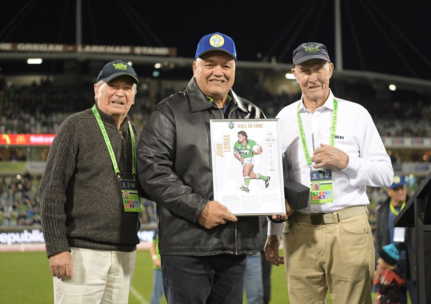Last year John Lomax (centre) was inducted into the Raiders' Hall of Fame. 