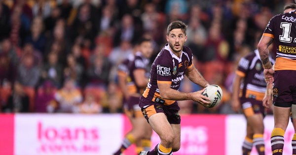 2024 NRL Signings Tracker: Broncos win Hunt for halfback; Dragons  sign playmaker