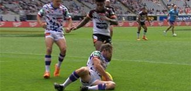 Auckland Nines: Knights v Wests Tigers