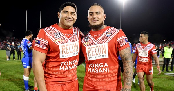 Taumalolo 'copping it' from fellow Tongan Fonua-Blake | NRL.com