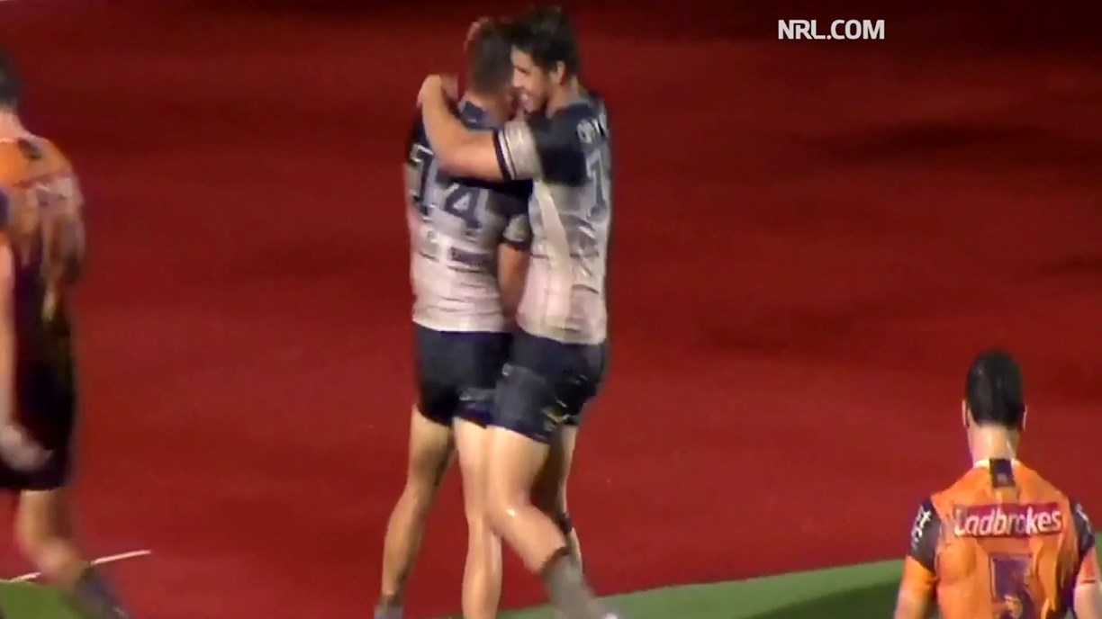 Highlights: Every Valentine Holmes Touch vs. the Eagles