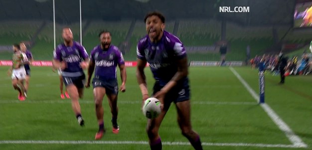 Munster perfectly places a kick for Addo-Carr