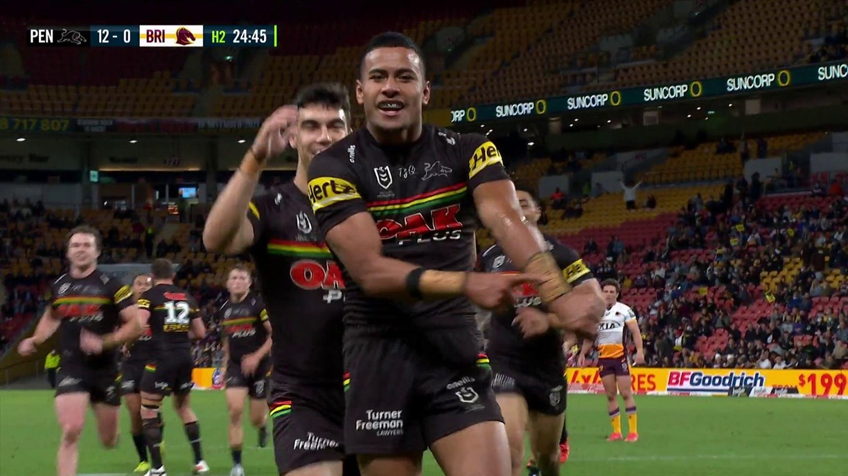 Penrith Panthers hand Brisbane Broncos second straight NRL loss via 15-4  triumph - ABC News