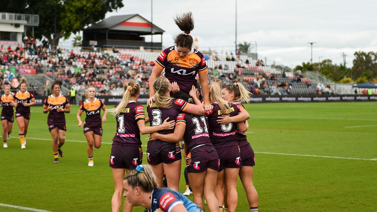 Broncos take down Cowboys in first edition of NRLW derby, Titans pip Sharks  - ABC News