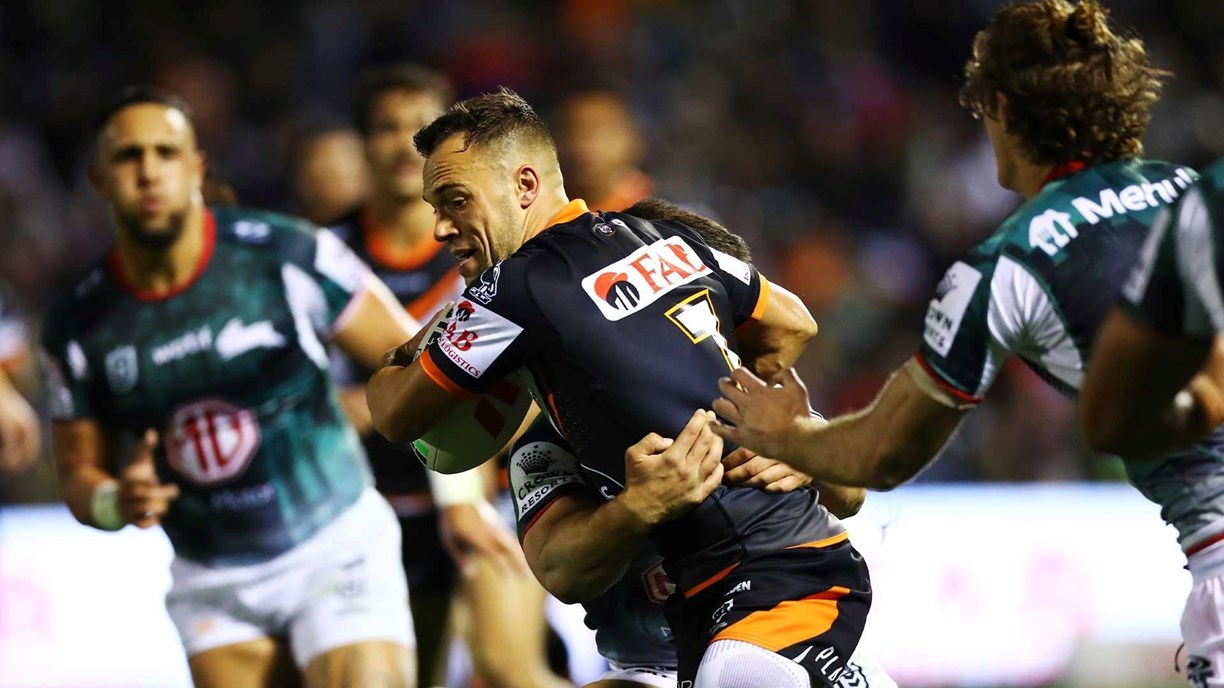 Tamworth witnesses superb match between Wests Tigers and Knights