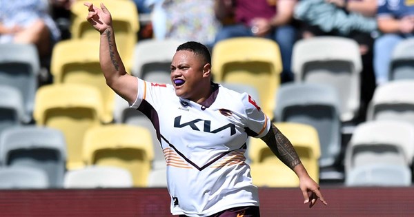 Mele Hufanga scores four as Broncos hammer NRLW Cowboys