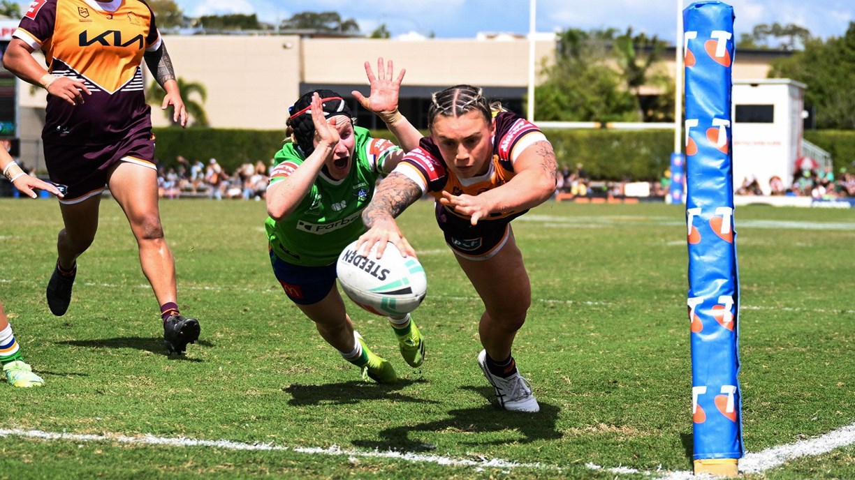 7NEWS Townsville - Townsville's Jillaroos star Julia Robinson is back home  and straight back to work as a Private at Lavarack Barracks. The Brisbane  Broncos NRL-W Premiership winner is still pinching herself