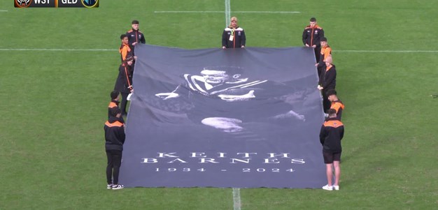 The Wests Tigers pay tribute to Keith Barnes