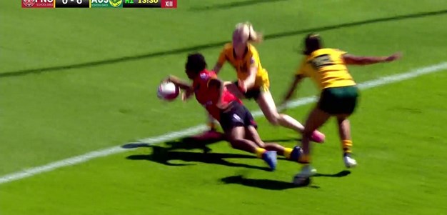 Deborah Kitipa scores a brilliant individual try