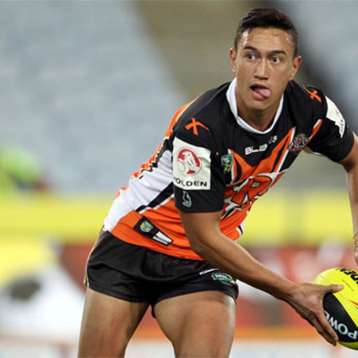 Wests Tigers re-sign young pair