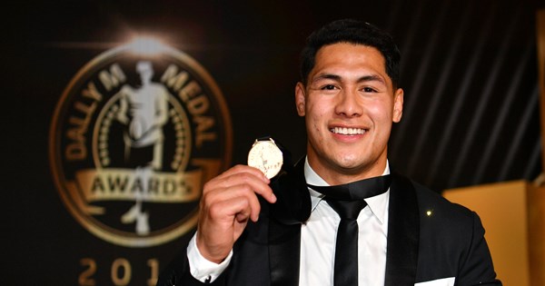 Roger Tuivasa-Sheck wins 2018 Dally M medal | NRL.com