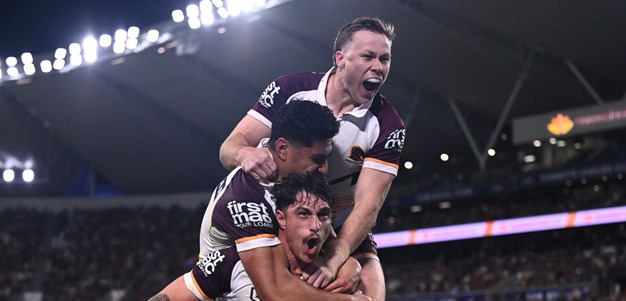 Walsh ignores injury to inspire Broncos to big win against Cowboys