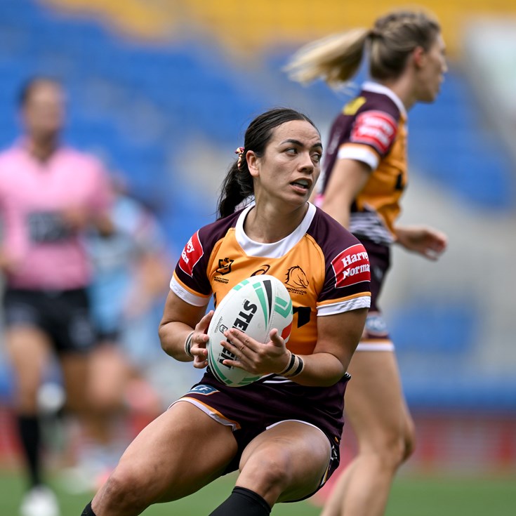 NRLW Casualty Ward: Waaka suffers suspected leg fracture