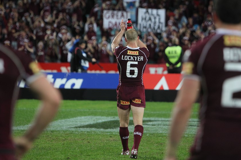 Darren Lockyer signed 12x18 inch photograph poster - Top Quality NRL QLD  Maroons